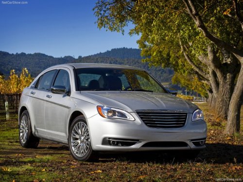 Chrysler 200